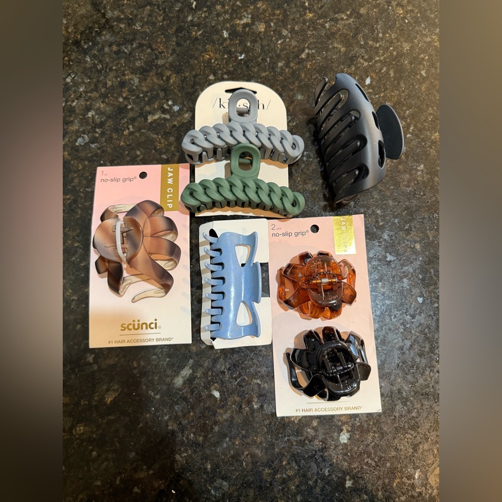 Assorted hair clips new